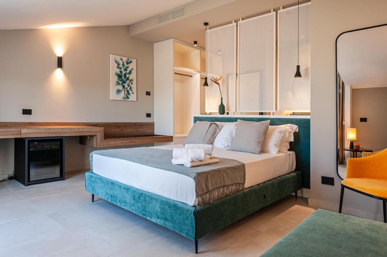 Limen Wellness Hotel & Spa Campofelice Di Roccella Buitenkant foto